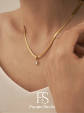 Load image into Gallery viewer, 18k gold snake herringbone necklace with cz stone