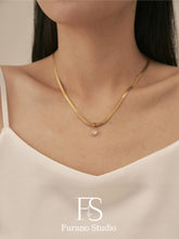 Load image into Gallery viewer, 18k gold snake herringbone necklace with cz stone