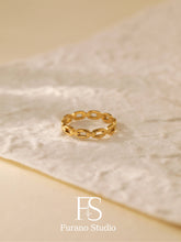 Load image into Gallery viewer, 18k Gold Plated Thin Chain Ring, Gold Band Ring
