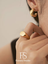 Load image into Gallery viewer, 18K Gold Filled Hexagon ring, Gold Black Signet ring
