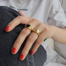 Load image into Gallery viewer, 18k gold black chunky ring
