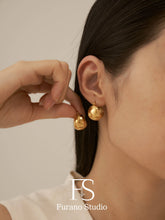 Load image into Gallery viewer, 18k gold round circle dangle earring
