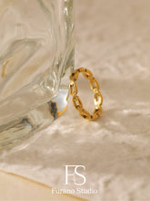 Load image into Gallery viewer, 18k Gold Plated Thin Chain Ring, Gold Band Ring
