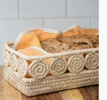 Load image into Gallery viewer, Palm Medallion Bread Basket
